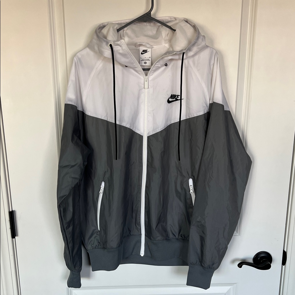 Nike Windrunner Hooded Sports Jacket